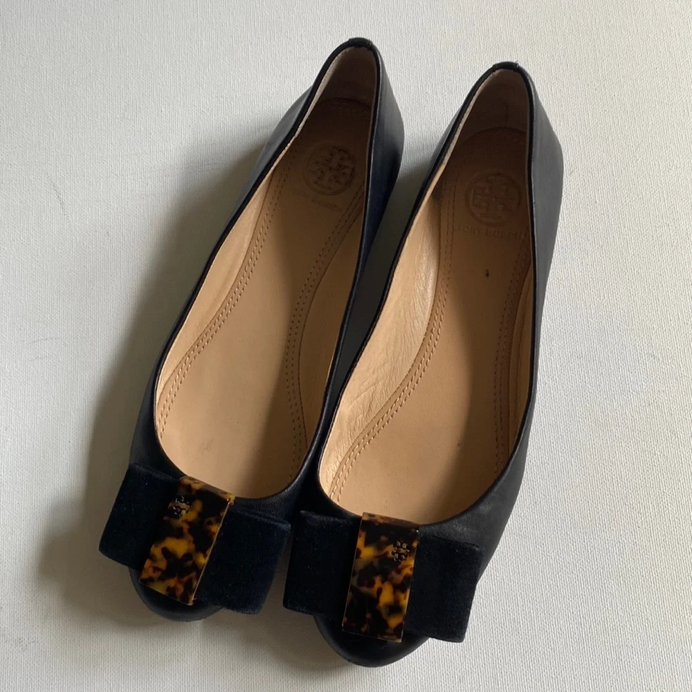 Tory Burch Chase Ballet Nappa Leather Flats - Chase Bow in‎ Black, Size 6.5M